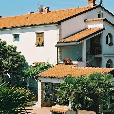 House Monika Appartement Poreč Buitenkant foto